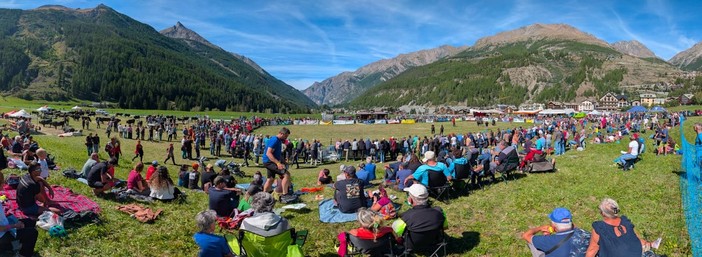 Batailles de reines: Berlin, Furie e Gitane infiammano l’arena di Cogne Batailles de reines: Berlin, Furie e Gitane infiammano l’arena di Cogne