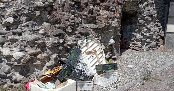 Via Festaz, il Comune scopre l'ordinaria amministrazione dopo mesi di proteste: e il resto della città resta senza risposte Via Festaz, il Comune scopre l'ordinaria amministrazione dopo mesi di proteste: e il resto della città resta senza risposte