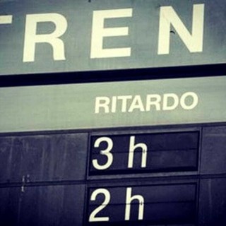 Treni nel caos, Federconsumatori lancia l’allarme: “Serve un confronto per garantire il diritto alla mobilità”