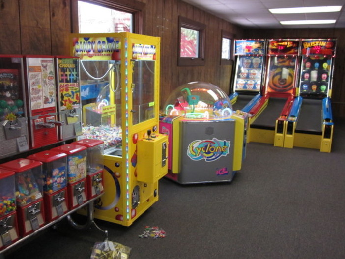 LUDOPATIA: Rollandin, 'macchinette a premi vietate ai minori'