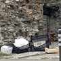 Aosta, la discarica sotto la Torre del Lebbroso: "Così il centro storico perde dignità"