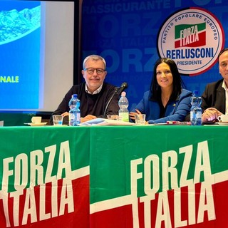 Emily Rini (ds) tra i ministri degli Esteri Antonio Tajani e Jean-Noël Barrot a ds
