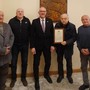 Al centro Renzo Testoli, secondo la ds Enzo Raso presidente A.N.V.U.P.