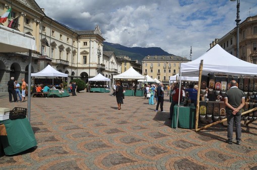 Aosta: Circolazione modificata domenica per 'Son et Sonnettes' Aosta: Circolazione modificata domenica per 'Son et Sonnettes'