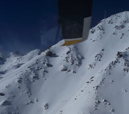 Soccorso Alpino Valdostano salva sciatore infortunato vicino alla funivia Skyway (Video)