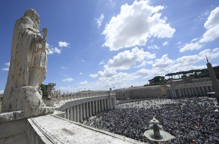 Il Papa: nell’epoca dell’IA promuovere una comunicazione rispettosa della verità