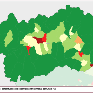 Dati e grafici  sono tratti dal rapporto sul consumo di suolo elaborato dall’Istituto superiore per la protezione e la ricerca ambientale (ISPRA) e dal Sistema nazionale per la protezione dell’ambiente (SNPA)
