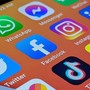 La brutta immagine dei social nella vita quotidiana