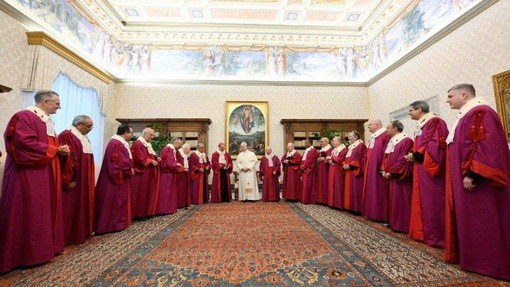 Il Papa alla Rota Romana: nei giudizi cercare equilibrio tra verità e carità, senza rigidità