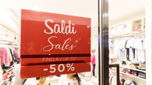 Saldi invernali, tanti sconti e un po’ di confusione per i consumatori