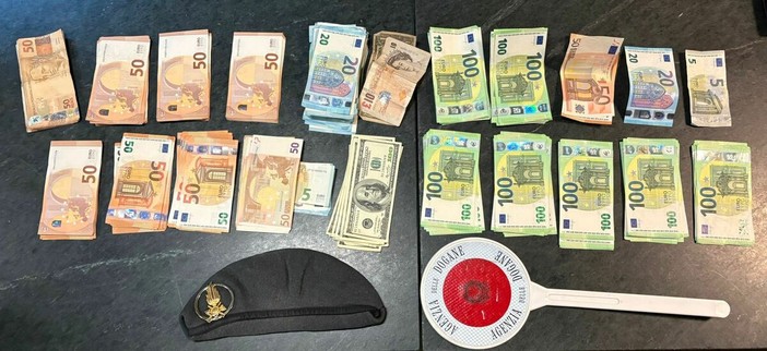 Controlli ai confini con la Svizzera: sequestrati contanti, auto di lusso, orologi e droga