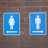 Ci è stato chiesto se è possibile utilizzare il bagno gratuitamente in un locale pubblico: la risposta è no!