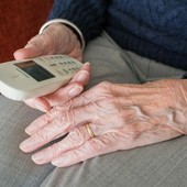 ALLARME TRUFFE AGLI ANZIANI: FALSIFICANO L’USL, DENUNCIA CONTRO IGNOTI ALLARME TRUFFE AGLI ANZIANI: FALSIFICANO L’USL, DENUNCIA CONTRO IGNOTI