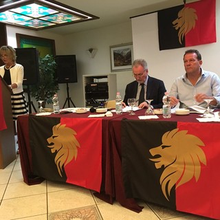 Uvp e Alpe ai ferri corti dopo che il galletto ha lasciato il tavolo per la nuova maggioranza