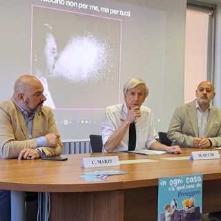 Da sn: Carlo Marzi, Mauro Occhi, Salvatore Bongiorno alla presentazione della campagna