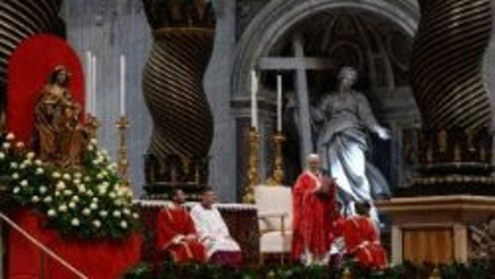 Pentecoste, il Papa: “La guerra si vince con l’onnipotenza dell’amore” Pentecoste, il Papa: “La guerra si vince con l’onnipotenza dell’amore”