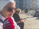 Da Viterbo al Gemelli per Leone XIV, una suora 80enne: "Si può pregare ovunque ma oggi volevo essere vicina al Papa" Da Viterbo al Gemelli per Leone XIV, una suora 80enne: "Si può pregare ovunque ma oggi volevo essere vicina al Papa"