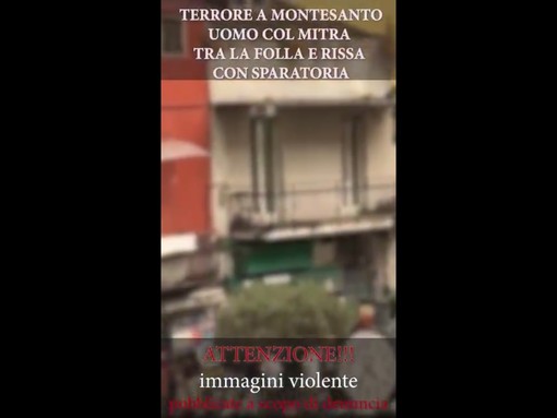 Napoli, rissa e spari in piazza Montesanto: uomo con kalashnikov tra la folla Napoli, rissa e spari in piazza Montesanto: uomo con kalashnikov tra la folla