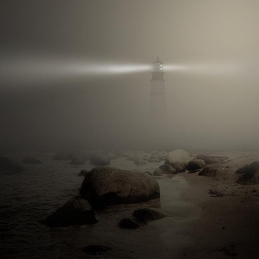 LUCI E SUONI NELLA NEBBIA LUCI E SUONI NELLA NEBBIA