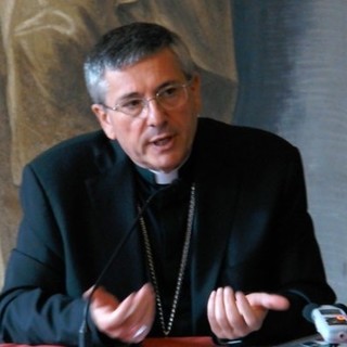 Mons. Franco Lovignana, Vescovo di Aosta e presidente della Conferenza Episcopale Piemonte Valle d'Aosta