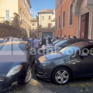 Banda delle minicar a Roma, l'uscita di uno degli indagati dal tribunale per i minorenni