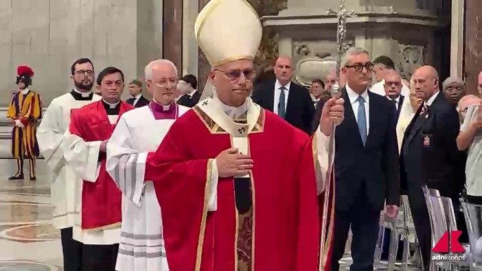 Funerali Ruini, a San Pietro Papa Leone con 34 cardinali concelebranti Funerali Ruini, a San Pietro Papa Leone con 34 cardinali concelebranti