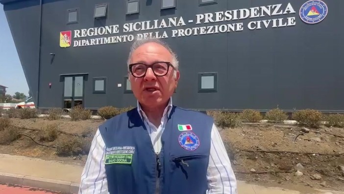 Oltre 40 gradi in Sicilia, tutte le raccomandazioni dai 'rifugi climatici' al rischio incendi Oltre 40 gradi in Sicilia, tutte le raccomandazioni dai 'rifugi climatici' al rischio incendi