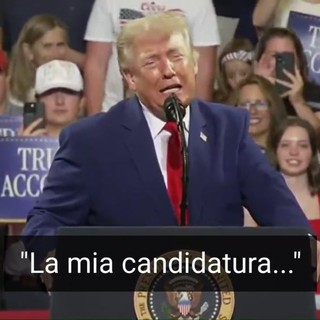 Trump e lo scherzo al comizio: "Annuncio la mia candidatura..."