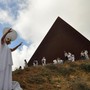 'L’immenso dell’immensità', alla Piramide 38° Parallelo torna il Rito della Luce 2026 'L’immenso dell’immensità', alla Piramide 38° Parallelo torna il Rito della Luce 2026