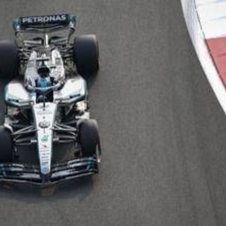 Formula 1, Russell comanda terze libere Gp Abu Dhabi davanti a Norris e Verstappen. Hamilton a muro
