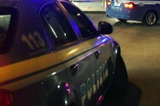 Milano, suv sfreccia a 200 all'ora e sfugge ad alt polizia: bloccato 17enne Milano, suv sfreccia a 200 all'ora e sfugge ad alt polizia: bloccato 17enne