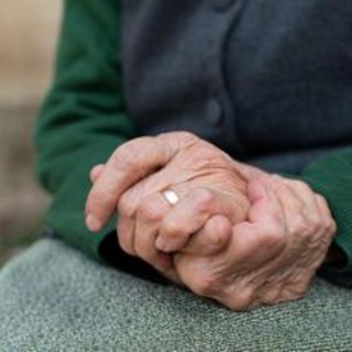 Si allena, beve birra e va a ballare: i segreti di una donna di 101 anni