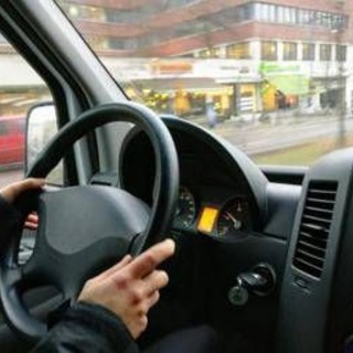 Patenti, è boom stranieri: in 10 anni +40%