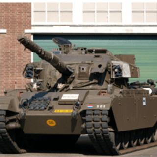 Leonardo cala in Borsa, l'analista avverte: "Settore Difesa va giù quando la pace è vicina"