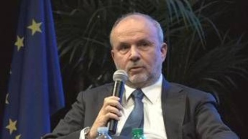 Tumori, Schillaci: "Lotta contro il cancro priorità di Governo e ministero Salute"