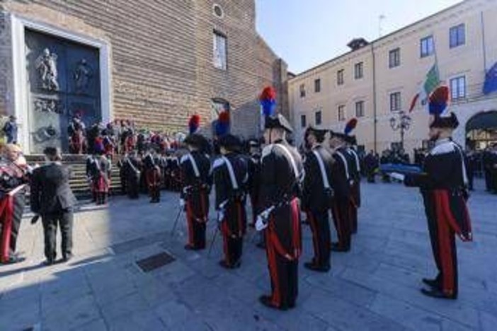 Funerali carabinieri uccisi, l'omelia: "Evento umanamente incomprensibile" Funerali carabinieri uccisi, l'omelia: "Evento umanamente incomprensibile"