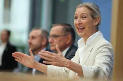 Germania, Weidel contro Merz dopo il voto: "È un peso". Mosca: "Trionfo storico AfD" Germania, Weidel contro Merz dopo il voto: "È un peso". Mosca: "Trionfo storico AfD"
