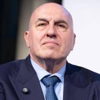 Iran, Crosetto: "Sentito Trump, è il momento di arrivare a una conclusione. Italia pronta su Hormuz dopo pace"