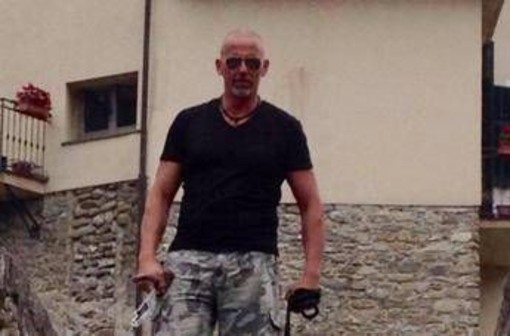 Massimo Zen graziato da Mattarella, la moglie: "Felice, non sta bene e iniziava a cedere" Massimo Zen graziato da Mattarella, la moglie: "Felice, non sta bene e iniziava a cedere"