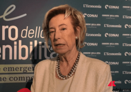 Rifiuti, Moratti: "Modello italiano del riciclo è esempio in Europa"