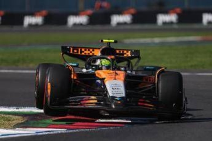 Gp Abu Dhabi, Norris rischia grosso: il sorpasso è 'sospetto' Gp Abu Dhabi, Norris rischia grosso: il sorpasso è 'sospetto'