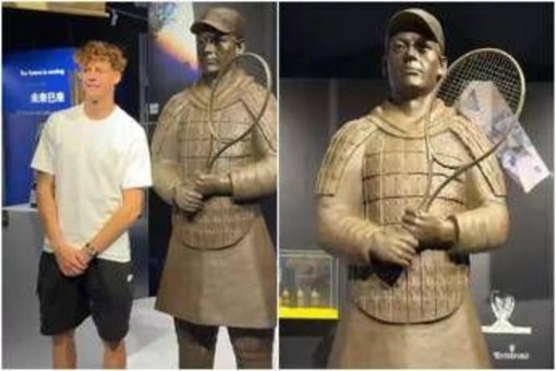 Sinner di... terracotta, Shanghai omaggia Jannik con una statua