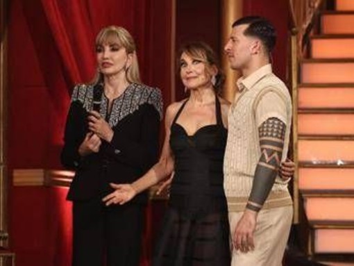 D'Urso show a Ballando, in lacrime per la madre poi attacca: &quot;Dette cose non vere&quot;