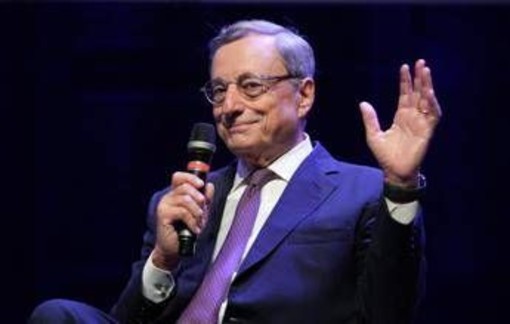 Ue, Draghi: "Sotto attacco principi su cui si fonda, futuro deve essere federalismo"