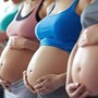 Età in gravidanza e numero di figli, così essere mamma può influire sull'invecchiamento Età in gravidanza e numero di figli, così essere mamma può influire sull'invecchiamento