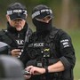Sventato attentato in Gran Bretagna, esplosivi vicino a una base Raf a Fairford: chi sono i 5 arrestati