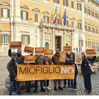 Scuola, Coghe (Pro Vita): via libera a consenso informato è &quot;storica vittoria dei genitori&quot;