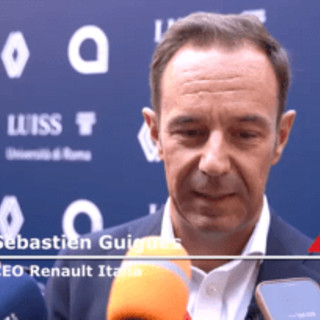 Mobilità, Guigues (Renault): "Chi prova l’elettrico non torna più indietro" Mobilità, Guigues (Renault): "Chi prova l’elettrico non torna più indietro"