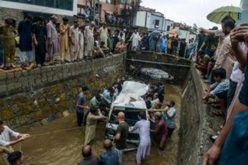 Pakistan, 220 morti e oltre 500 feriti a causa delle piogge monsoniche