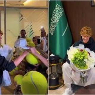 Sinner, accoglienza da re a Riad. Jannik pronto per il Six Kings Slam Sinner, accoglienza da re a Riad. Jannik pronto per il Six Kings Slam